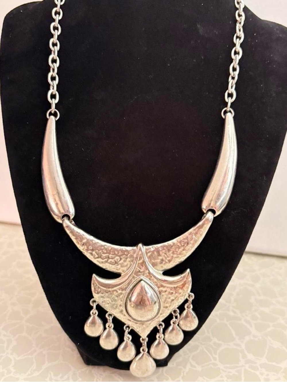 Vintage Turkish Silver tone necklace with teardrop-shaped pendant